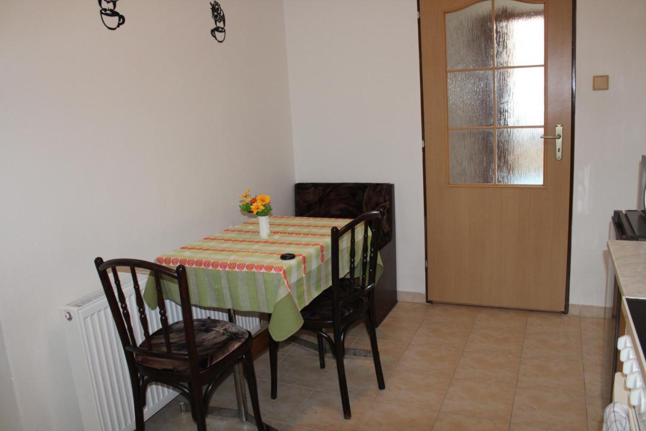 Apartman Rapotin, Jesenicka 296, 3Km Od Termalniho Parku Velke Losiny Экстерьер фото